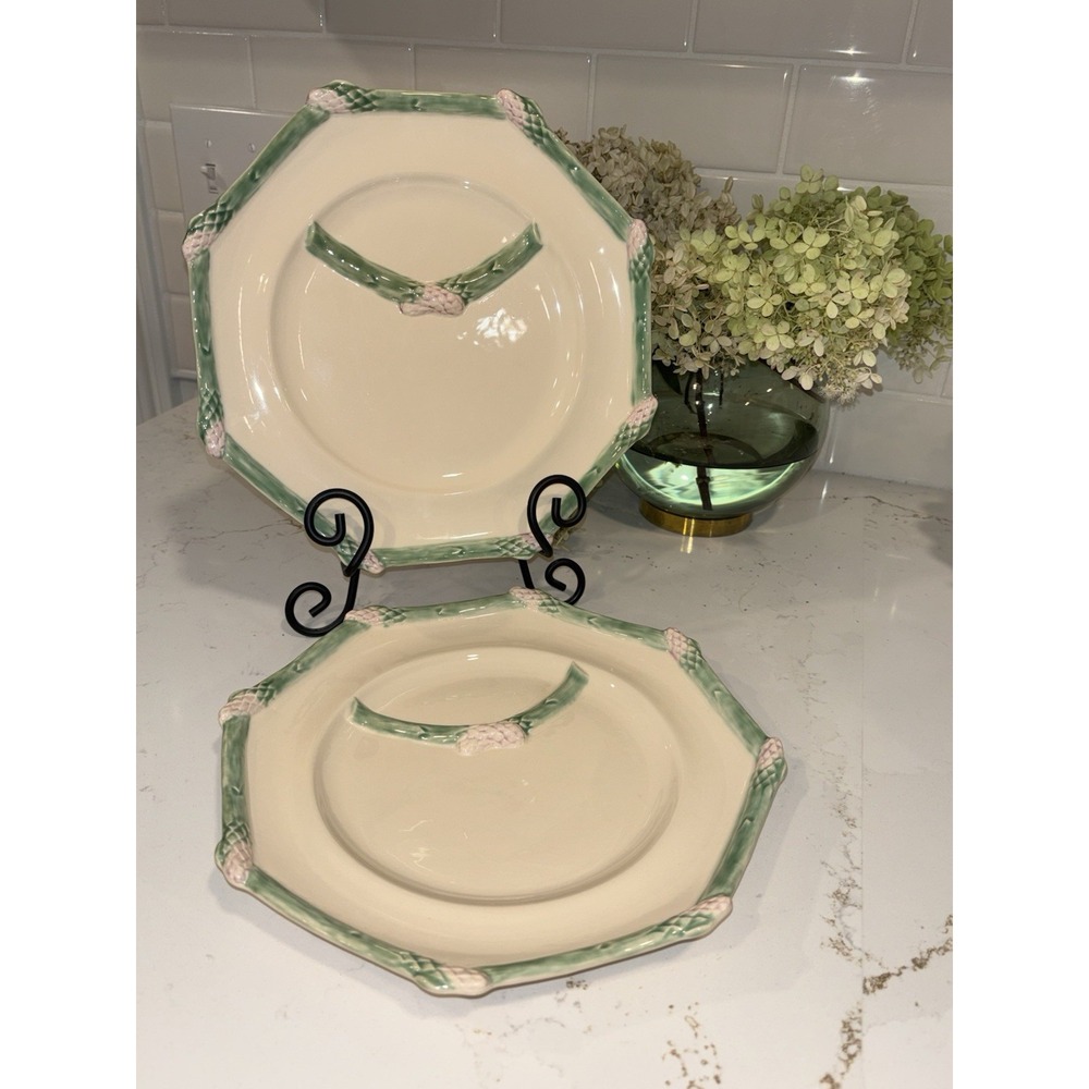 2 Williams-Sonoma Bordallo Pinheiro ASPARAGUS Octangonal 10 ½" Plate Portugal